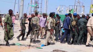 Car-bomb-leaves-at-least-76-people-dead-and-70-injured-in-Mogadishu