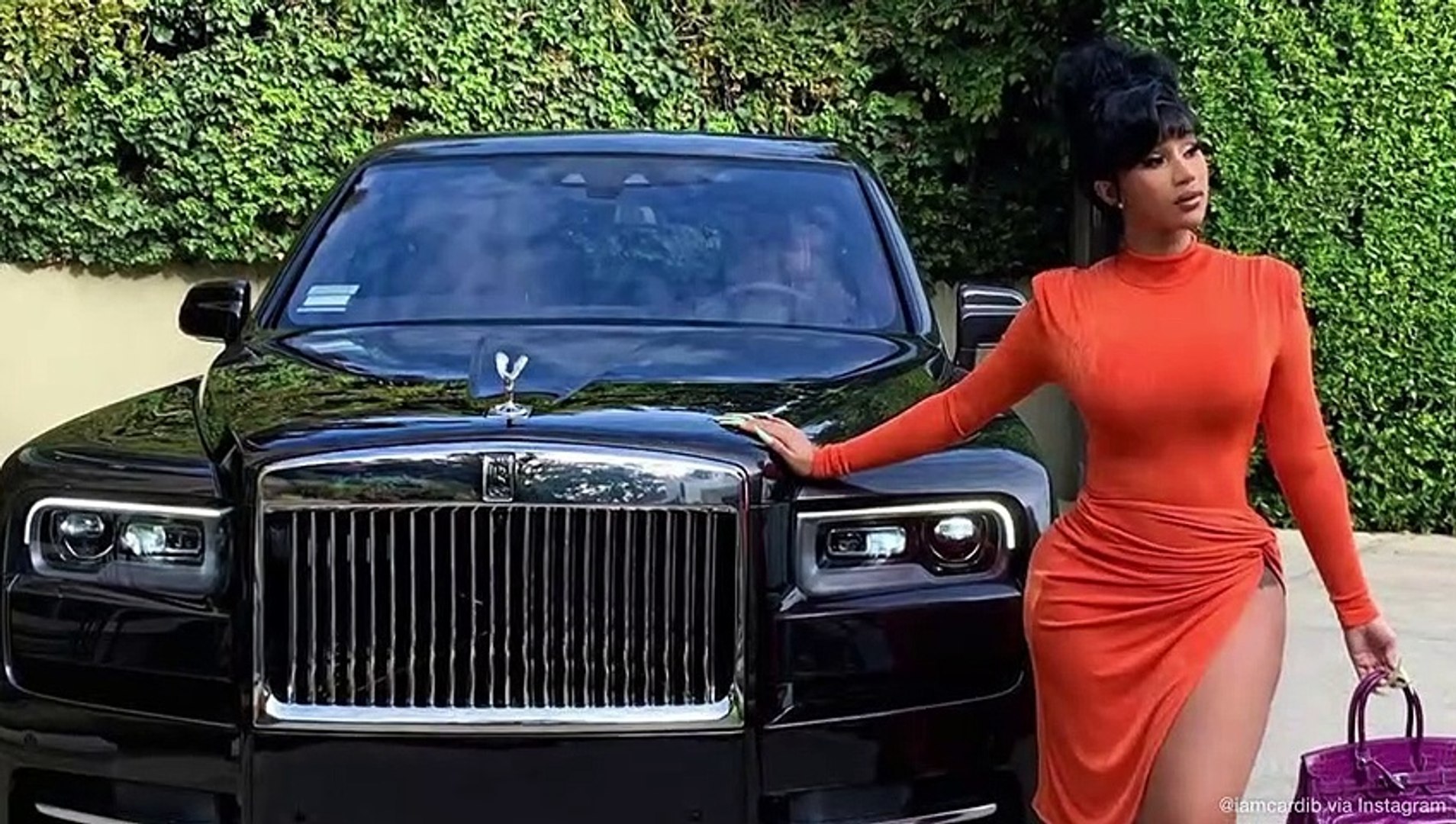 Cardi-B-slams-Wiz-Khalifa-for-pitting-her-against-Nicki-Minaj