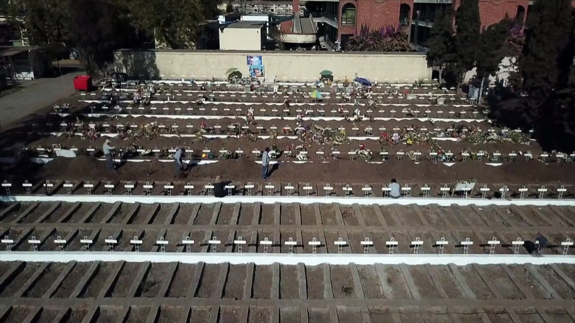 Chile-digs-thousands-of-graves-to-cope-with-COVID-19-surge