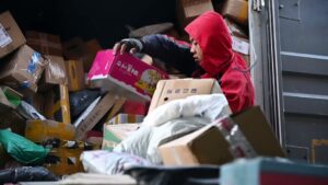 Chinese-delivery-workers-get-busy-before-annual-shopping-spree