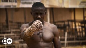 Dambe-sport-in-Nigeria‘s-Kano-state