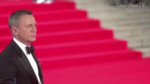 Daniel-Craig-resumes-Bond-25-filming