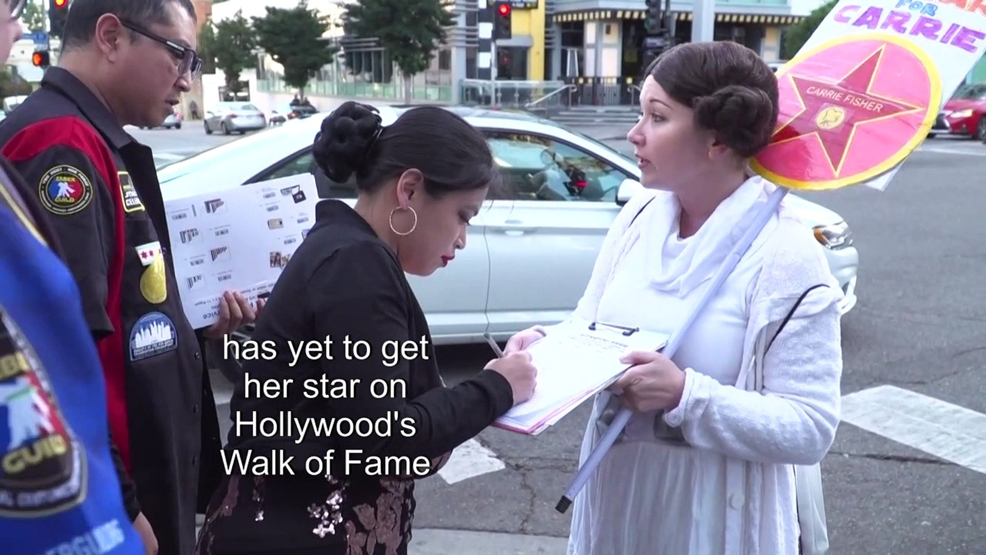 Die-hard-fan-of-Carrie-Fisher-petitions-to-get-late-actress-Hollywood-star