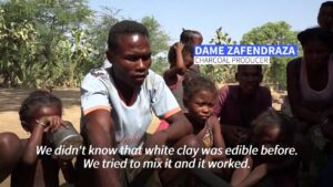 Eating-dirt-in-Madagascar-to-escape-famine