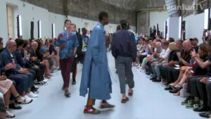 Exotic-military-colour-rich-Valentino-menswear-struts-its-stuff-at-Paris-Fashion-Week