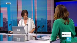 Facebook-News-raises-eyebrows-and-is-French-fromage-in-decline