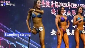 Female-bodybuilder-with-one-leg-captures-hearts-in-China