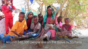 Floods-force-hundreds-of-thousands-of-Somalis-to-flee-their-homes