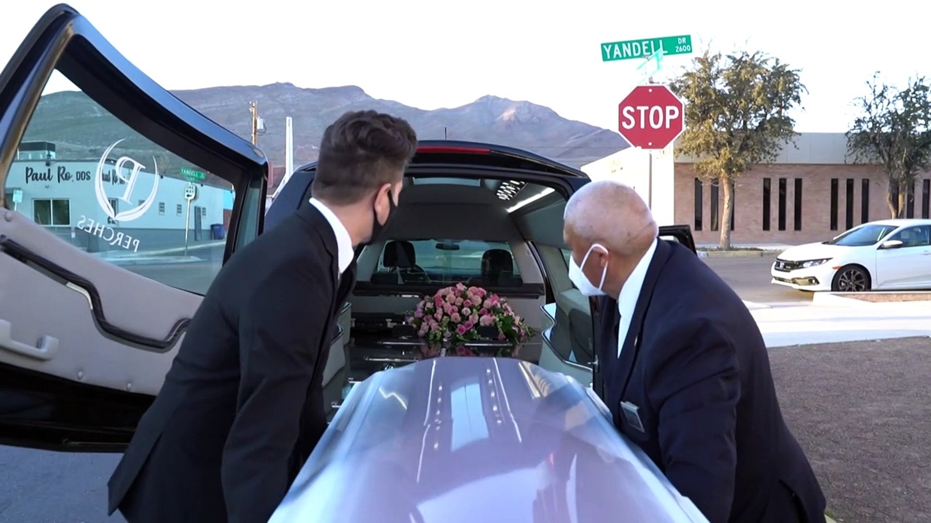 Funeral-home-in-El-Paso-Texas-deals-with-wave-of-Covid-deaths