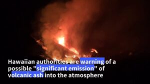 Hawaiis-Kilauea-volcano-erupts
