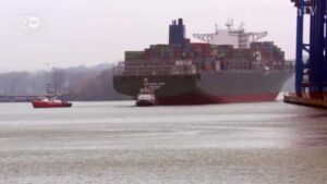 Historic-sailboat-sinks-after-container-boat-collision-near-Hamburg