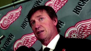 Hockey-star-Gretzky-card-sells-for-1.29-mln