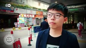 Hong-Kong-police-end-unversity-siege