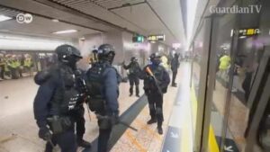 Hong-Long-leader-Lam-to-stay-in-power-despite-leaked-audio