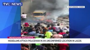 Hoodlums-attack-policeman-in-an-unconfirmed-location-in-Lagos
