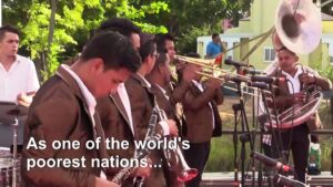 Hundreds-marry-at-mass-Valentines-Day-wedding-in-Nicaragua