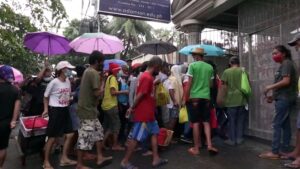 Hunger-and-homelessness-on-the-rise-in-virus-struck-Philippines