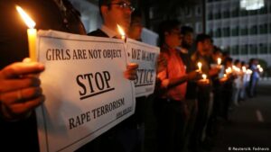 India-rape-victim-dies-after-being-set-on-fire-on-way-to-court