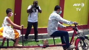 Indian-mechanic-invents-social-distancing-motorbike