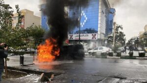 Iran-protests-leave-over-100-dead-Amnesty-says