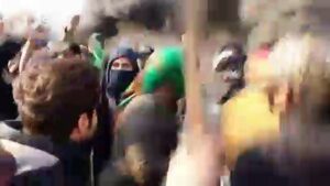 Iraq-Protesters-set-fire-to-Iran-consulate-in-Najaf