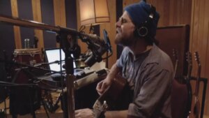 Jonathan-Wilson-returns-to-his-bluegrass-roots-on-new-album-Dixie-Blur