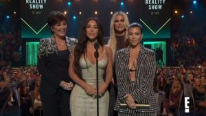 Khloe-Kardashian-had-‘no-idea-she-won-a-Peoples-Choice-Award