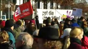 Left-party-politician-Bodo-Ramelow-wins-key-German-state-vote