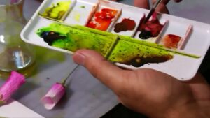 Lifelike-flowers-made-out-of-paper-turn-designers-NY-studio-into-an-indoor-garden