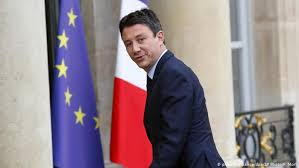 Macron-ally-leaves-Paris-mayor-race-over-alleged-sex-video