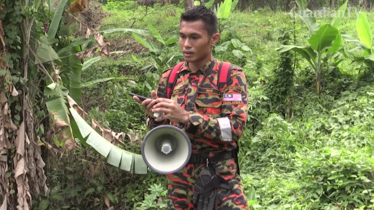 Malaysia-uses-recording-of-mothers-voice-in-hunt-for-missing-teen