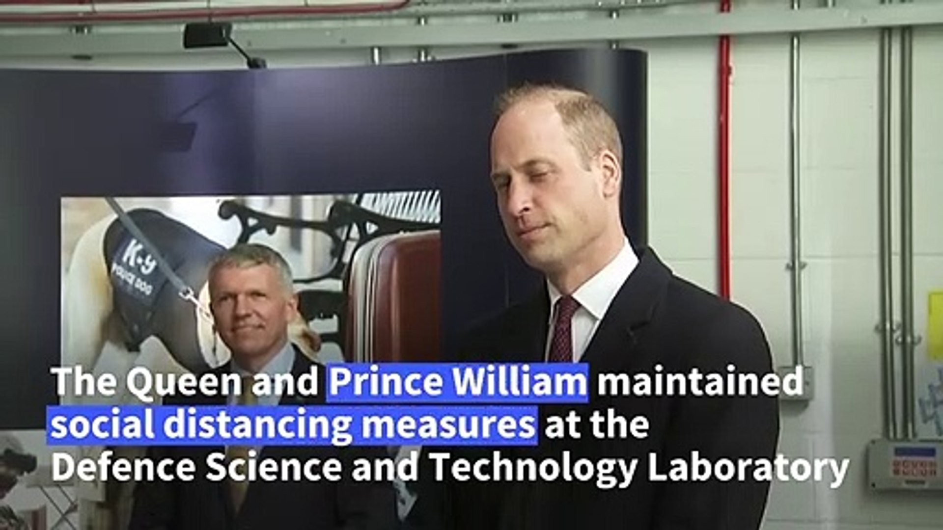Mask-free-Queen-makes-first-public-visit-to-UK-military-lab