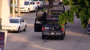 Mexico-sends-in-troops-after-failed-El-Chapo-son-arrest