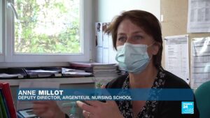 Mobilised-against-Covid-19-French-nursing-students-run-late-on-training-schedule