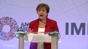 New-IMF-Chief-Says-Global-Economy-Is-in-a-Synchronized-Slowdown