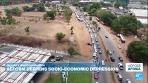 Nigeria-hit-by-snaking-queues-at-the-pumps-amidst-petrol-crisis
