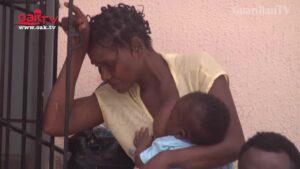 Nigerian-Police-apprehend-nursing-mother-with-AK47