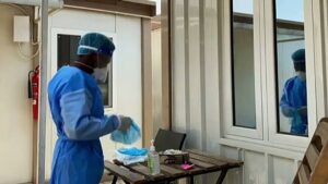 Nigerias-exhausted-medics-keep-waiting-for-COVID-19-vaccines