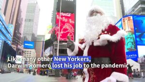 No-tourists-in-the-streets-of-New-York-make-for-a-sour-Christmas-for-Santa