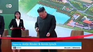 North-Koreas-Kim-Jong-Un-appears-in-video-after-21-day-absence