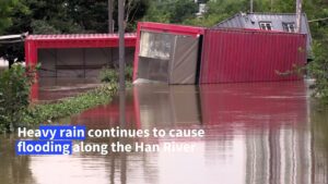 Heavy-rains-cause-flooding-along-Han-River-near-Seoul