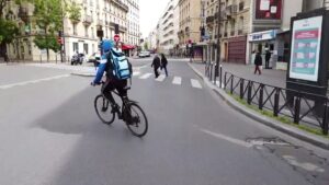 Onboard-camera-a-ride-through-the-streets-of-the-15th-arrondissement-in-Paris-during-lockdown
