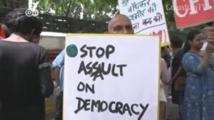 Pakistan-asks-UN-Security-Council-to-meet-over-Kashmir