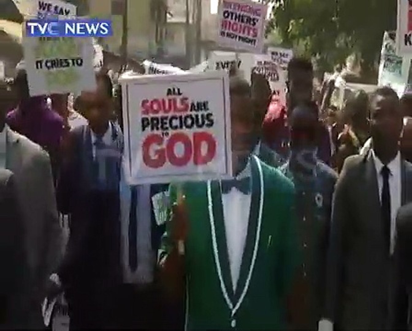Pastor-Adeboye-leads-procession-to-end-spate-of-insecurity-and-killings-in-Nigeria