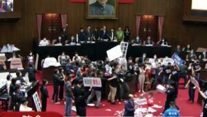 Pig-guts-fly-in-Taiwan-parliament-protest
