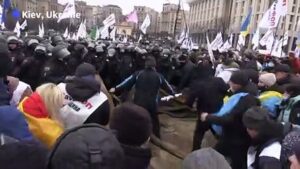 Police-clash-with-anti-lockdown-protesters-in-Ukraine
