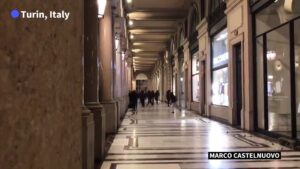 Protesters-smash-store-windows-in-Turin-in-demonstration-against-virus-restrictions