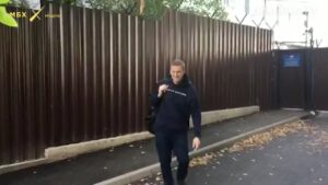 Putin-opponent-Navalny-freed-after-30-days-in-jail