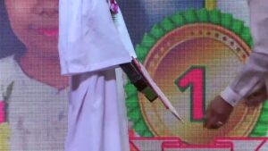 Robots-stand-in-for-graduating-students-at-Philippine-cyber-graduation