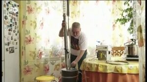 Russian-alcohol-consumption-plunges-40